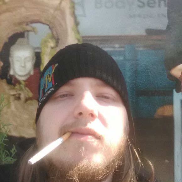 Meet your Posher, Josh - Picture 1 of 1